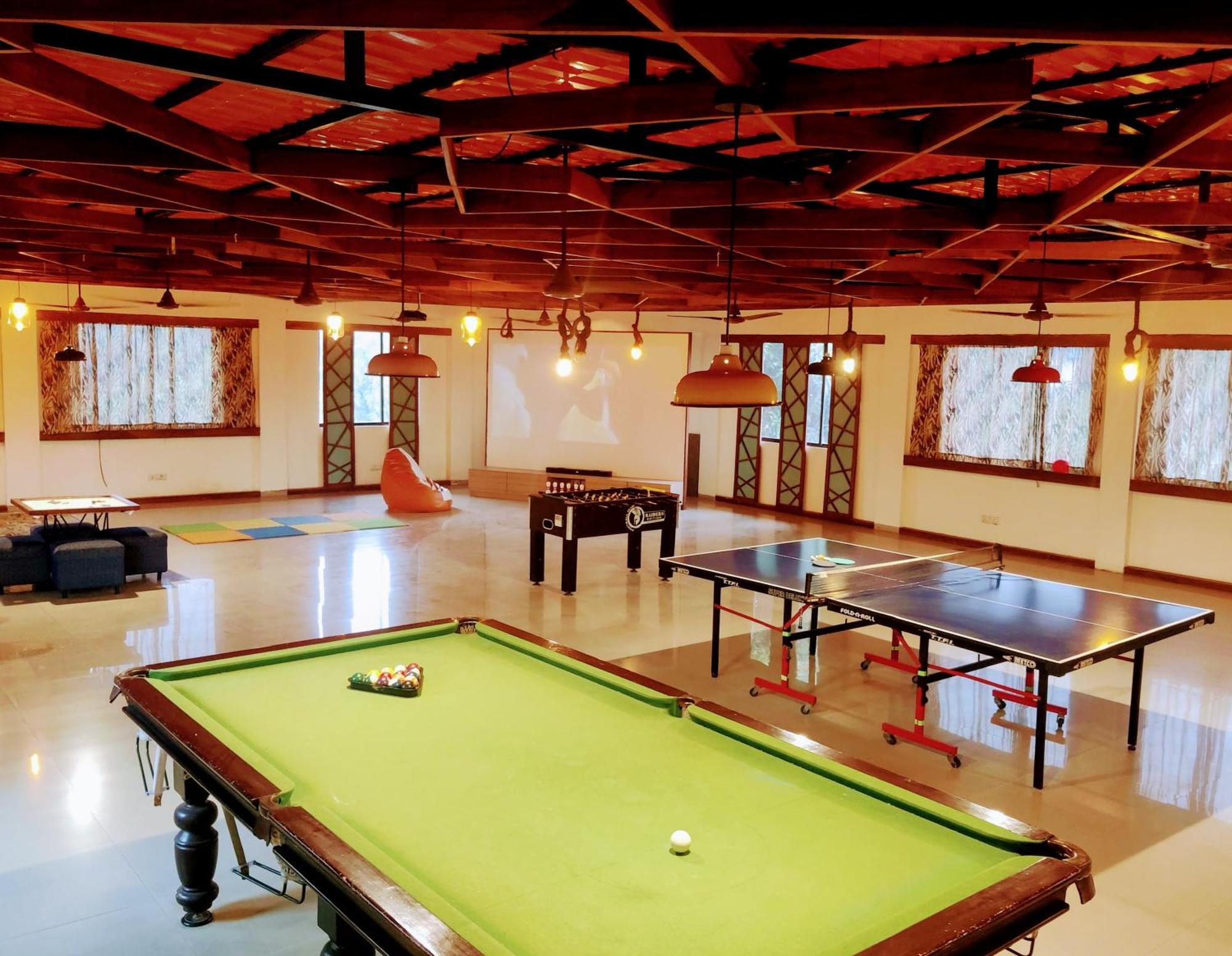 Pushp Vatika Resort & Lawns Nova Bombaim Exterior foto