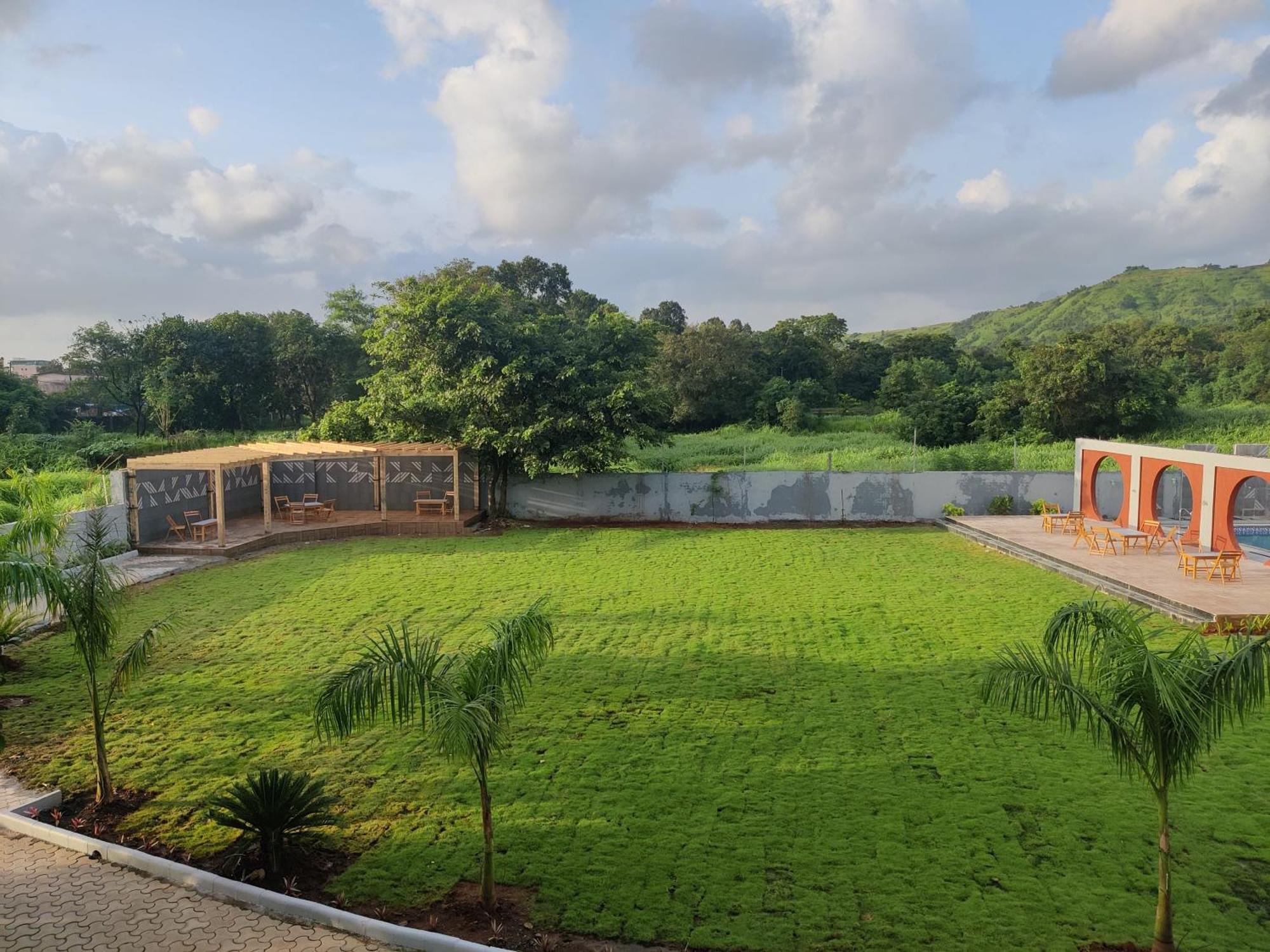 Pushp Vatika Resort & Lawns Nova Bombaim Exterior foto