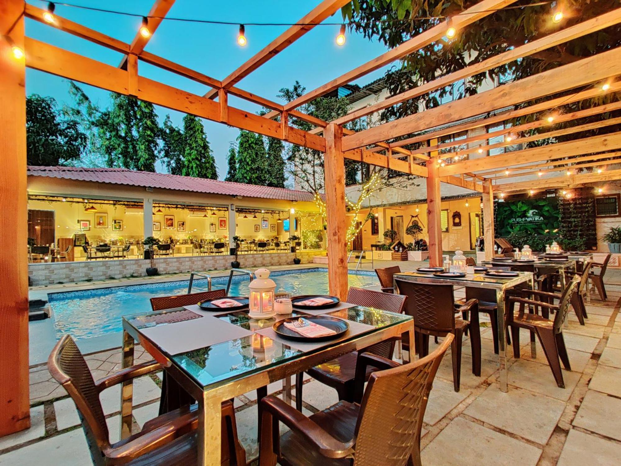 Pushp Vatika Resort & Lawns Nova Bombaim Exterior foto
