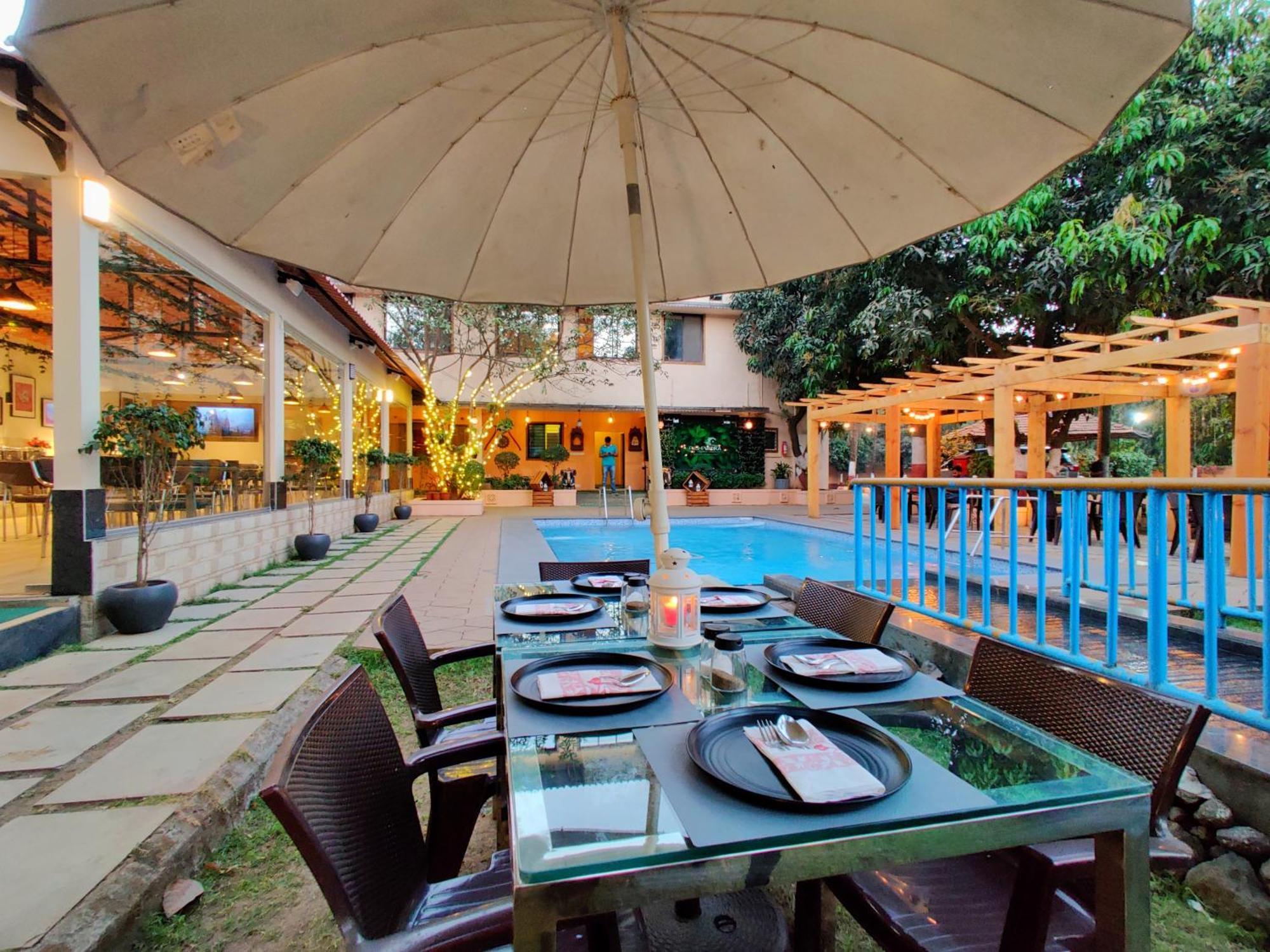 Pushp Vatika Resort & Lawns Nova Bombaim Exterior foto