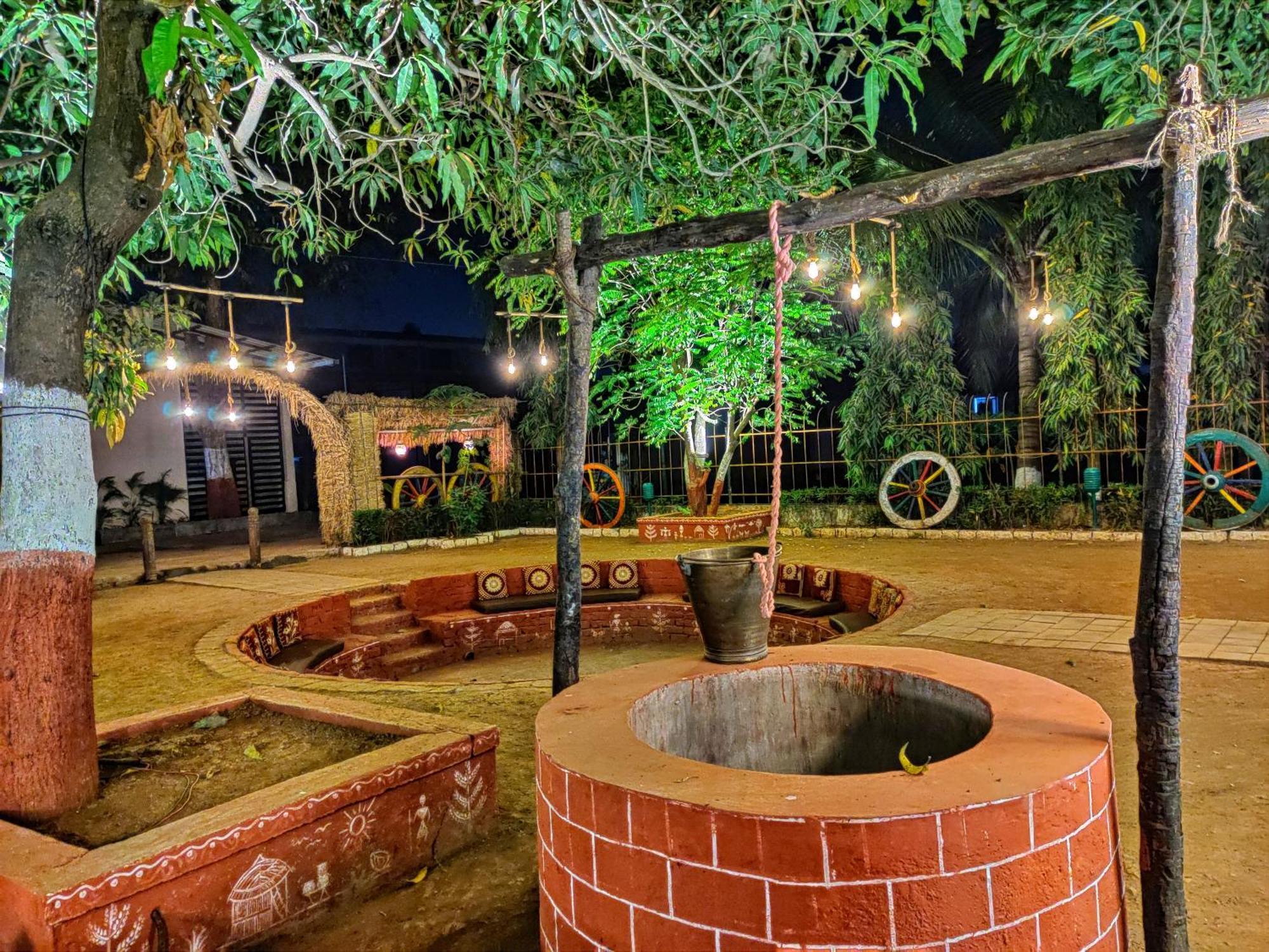 Pushp Vatika Resort & Lawns Nova Bombaim Exterior foto
