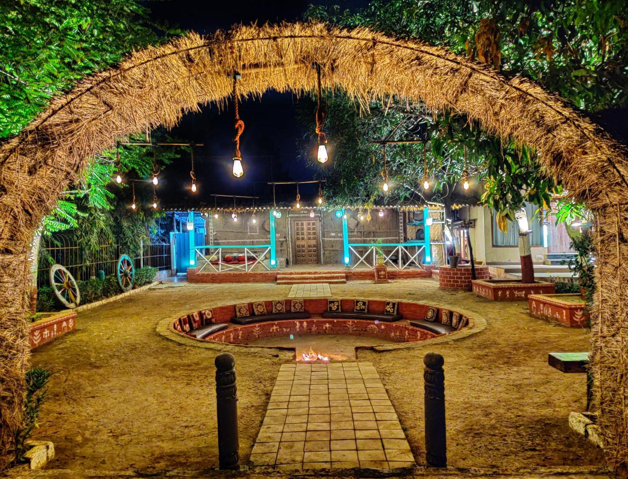 Pushp Vatika Resort & Lawns Nova Bombaim Exterior foto